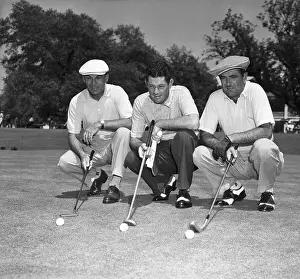 Squatting Prints: Golfers Squatting on Course