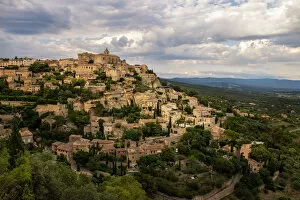 Images Dated 6th July 2014: Gordes City, France