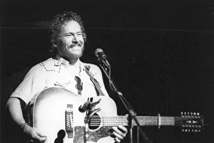 Gordon Lightfoot Performing