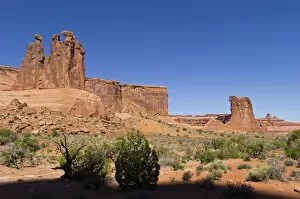 Images Dated 5th June 2011: Three Gossips, Arches National Park, Utah, USA