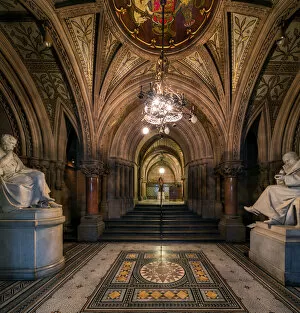 Images Dated 27th October 2014: Gothic Interior