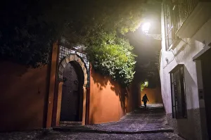 Images Dated 3rd March 2016: Granada, Albaycin, night