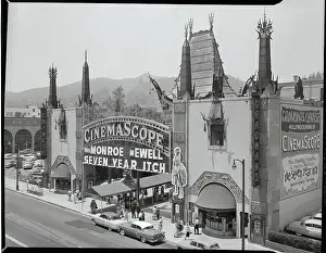 Graumans Chinese Theater Prints: Grauman's Chinese Theater
