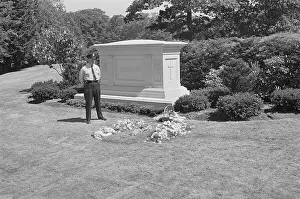 Grave of Patrick Bouvier Kennedy