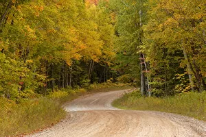 Images Dated 9th May 2016: Gravel road through Hiawatha National Forest, Upper Peninsula of Michigan, USA