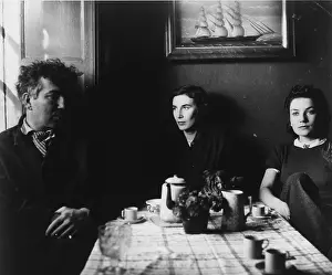 Roles And Occup Prints: The Graves's