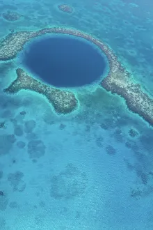 Images Dated 15th May 2012: Great Blue Hole, Belize