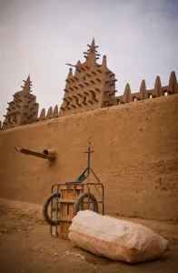 Grand Mosque Prints: The great mud mosque of DjennA┼í, Mali