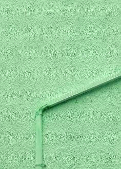 Images Dated 13th April 2019: Green Piped Wall