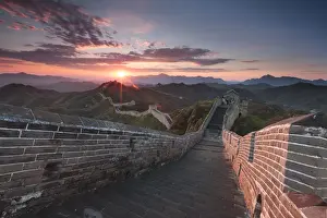 Defensive Wall Prints: Greet wall