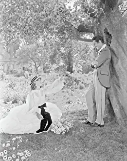 Greta Garbo and Robert Taylor in Camille