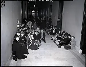Bill Prints: Group Demonstrating H R 1776