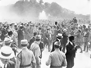 Premier Prints: Group Leave After Siging Peace Treaty