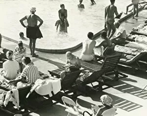 Images Dated 17th May 2006: Group of people at swimming pool, (B&W), elevated view