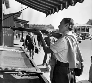 Gussie Shoots