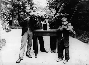 Rischgitz Collection Prints: Gypsy Fiddlers