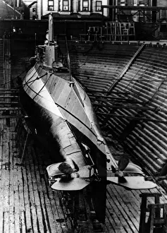M Shi Subm Bri Prints: H Type Submarine