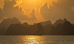 Ha Long Bay