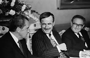 Damascus Prints: Haffiz El Assad Conversing with Richard Nixon and Henry Kissinger