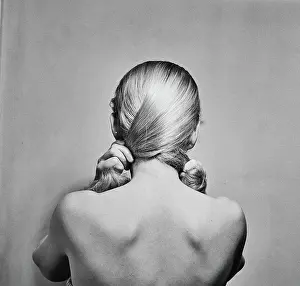 Huty25457 Prints: Hair Fashion by Bill Brandt