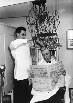 Topical Press Agency Collection: Hair Waving Machine