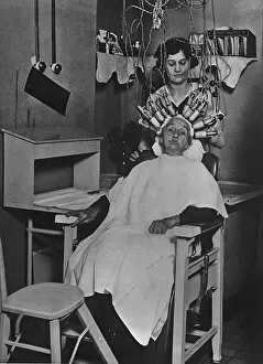 Henry Miller News Picture Service Collection: At The Hairdressers