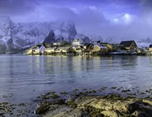 Images Dated 19th February 2014: Hamnoy Fishing Village in Winter