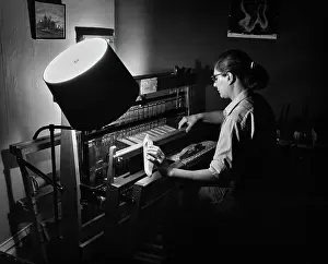 Huty34298 Prints: Handloom Operator