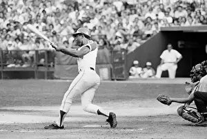 Hank Aaron Hitting 700Th Hit