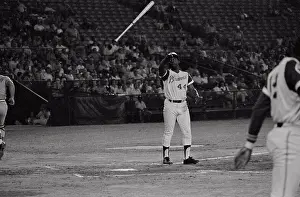 Atlanta Prints: Hank Aaron Tossing The Bat