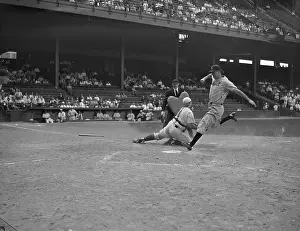 Umpire Prints: Hank Greenberg Crosses The Plate