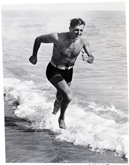 Slugger Prints: Hank Greenburg Running Out Of Water