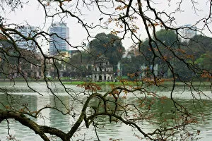 Images Dated 9th April 2016: Hanoi, Hoan Kiem Lake, Spring, Trees, Landscape