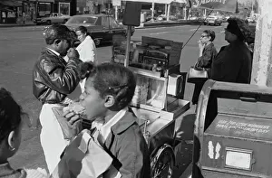 Huty23883 Prints: Harlem Hot Dogs
