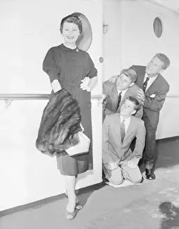 Harriet Nelson and Family Returning From Vacation