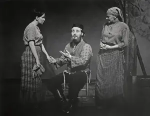 Harry Goz and Bette Midler in Fiddler on the Roof