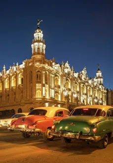 City Street Gallery: Havana. Old cars and Grand Theater