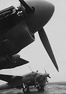Propeller Prints: de Havilland Mosquito B35