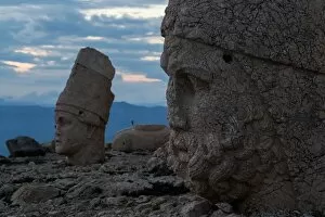 Images Dated 15th May 2013: Head sculptures of Nemrut