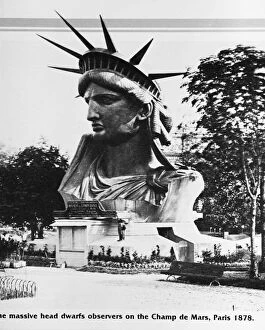 Dismantled Statue of Liberty Gallery: Head of Statue of Liberty In France