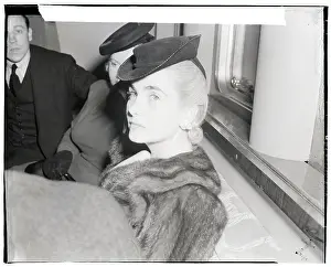 Countess Prints: Heiress Arriving in New York
