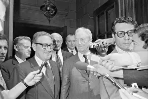 Negotiation Prints: Henry Kissinger Faces Reporters