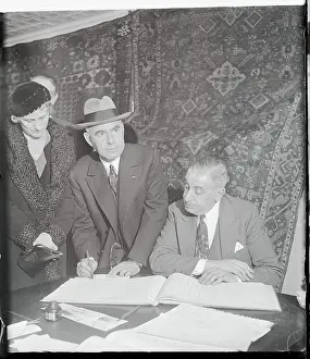 Lehman Prints: Herbert Lehman Signing Registry