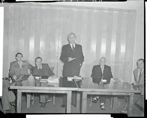 Herr Huchel Standing