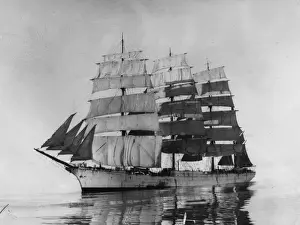 Landscape Vessel Ship Sailing Prints: Herzogin Cecilie