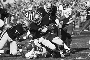 Hewritt Dixon and Jim Kearney Falling from Tackle