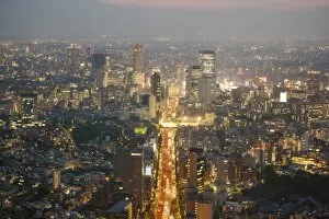 Images Dated 7th May 2015: High angle view over Tokyo, Japan at dusk