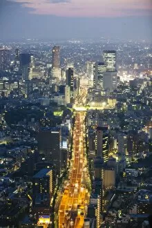 Images Dated 7th May 2015: High angle view of Tokyo, Japan at dusk