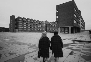 Images Dated 27th March 2008: Highbury Quadrant