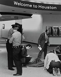 Huty32807 Prints: Hijacking At Houston Airport
